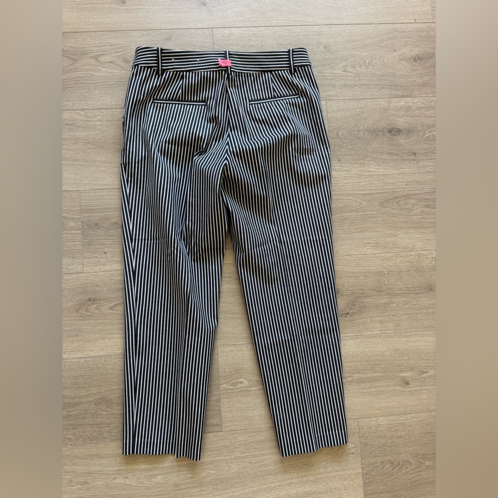 LOFT Women’s Navy and White Pinstripe Pants - Picture 8 of 9